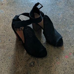 Universal Thread Goods Co. Summer Heels